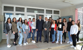 Studentët e Fakultetit të Shkencave Sociale, vizitojnë Zyrën Rajonale të Punësimit në Gjakovë